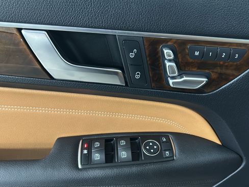 Used 2014 Mercedes-Benz E 550 Cabriolet image 13