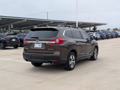 Used 2019 Subaru Ascent Premium AWD/4WD image 5