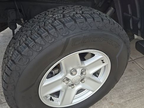 Used 2020 Jeep Gladiator Sport w/ Quick Order Package 24S image 24