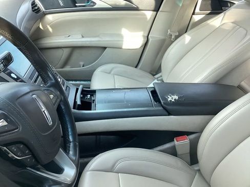 Used 2017 Lincoln MKZ Premiere FWD image 13