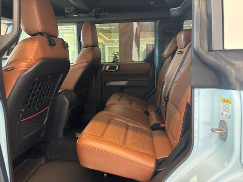 Certified 2023 Ford Bronco Heritage Edition AWD/4WD image 11