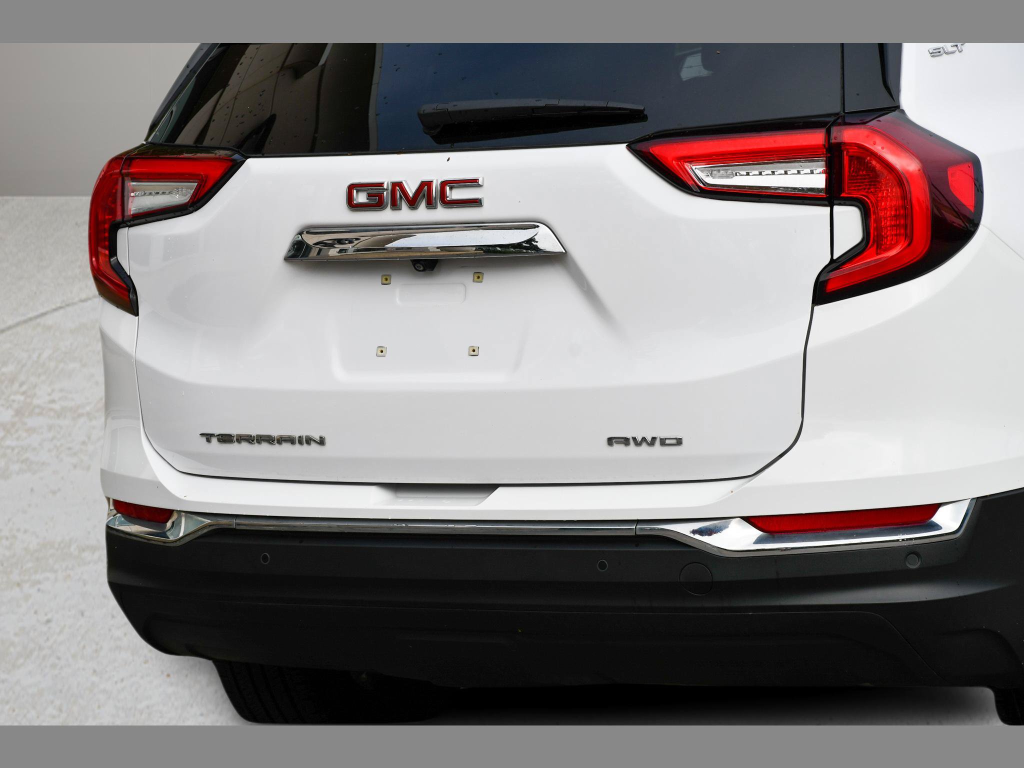 Used 2023 GMC Terrain SLT w/ Infotainment Package II AWD/4WD image 30