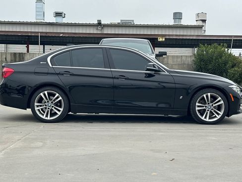 Used 2018 BMW 330e w/ Convenience Package image 9