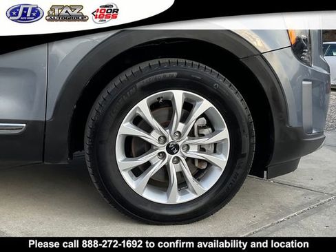 Used 2020 Kia Telluride LX image 8