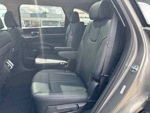 New 2026 Kia Sorento EX AWD/4WD image 8