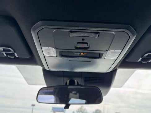 Used 2025 Toyota Tacoma SR image 27