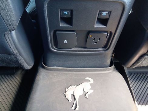 Used 2022 Ford Bronco Wildtrak AWD/4WD image 31