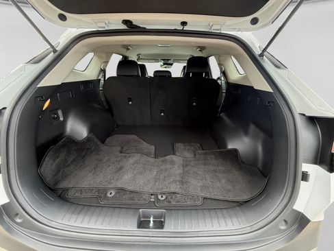 Used 2025 Kia Sportage EX FWD image 22