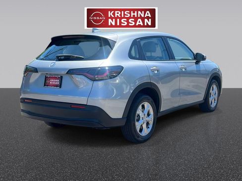 Used 2023 Honda HR-V LX image 6