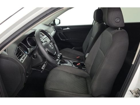 Used 2020 Volkswagen Tiguan S FWD image 4