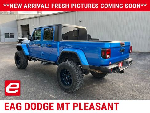 Used 2021 Jeep Gladiator Sport AWD/4WD image 4