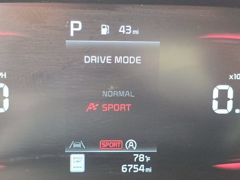 Used 2024 Kia Soul LX FWD image 29