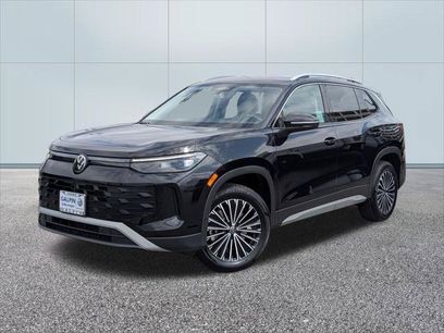 Certified 2025 Volkswagen Tiguan S w/ 18" Wheel Package