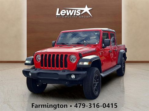Used 2021 Jeep Gladiator Sport image 1