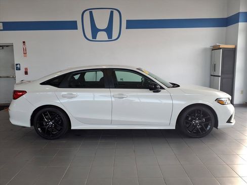 Certified 2024 Honda Civic Sport image 4