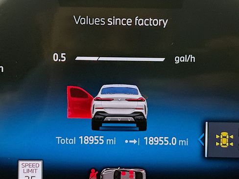 Used 2024 BMW X6 M60i w/ Dynamic Handling Package image 9