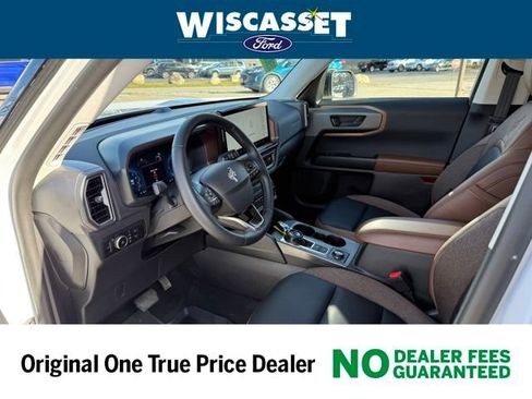 Used 2025 Ford Bronco Sport Outer Banks image 4