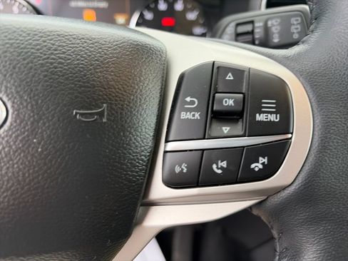 Used 2023 Ford Explorer XLT w/ Equipment Group 202A RWD image 22