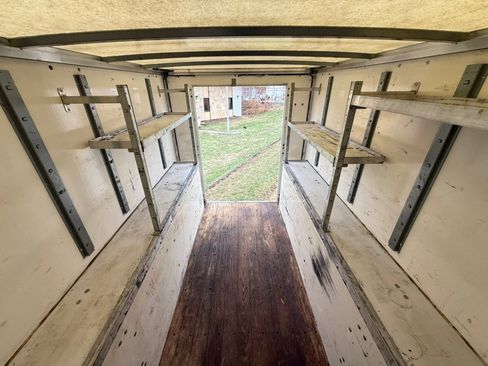 Used 2018 Chevrolet Express 3500 image 22