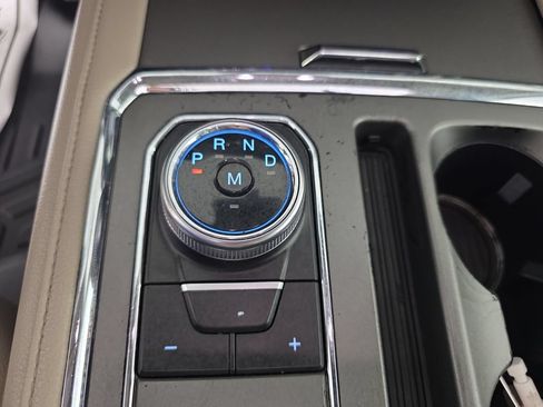 Used 2019 Ford Expedition Max XLT w/ Equipment Group 202A AWD/4WD image 38