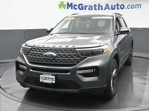 Used 2024 Ford Explorer XLT w/ Equipment Group 202A AWD/4WD image 21