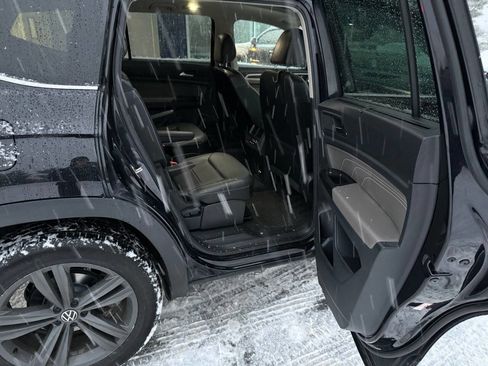 Used 2021 Volkswagen Atlas SE w/ Panoramic Sunroof Package image 10