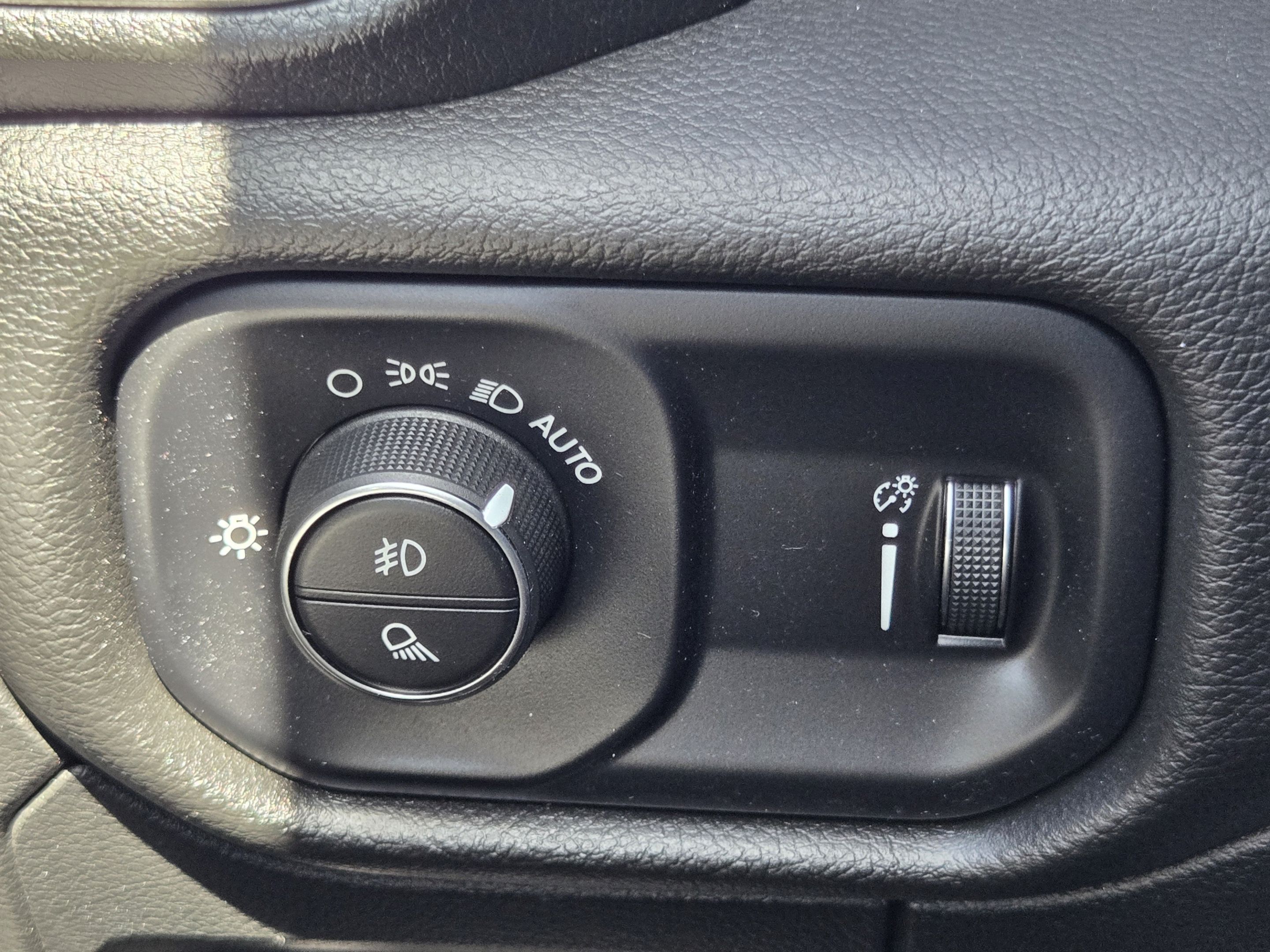 Used 2023 RAM 1500 Big Horn AWD/4WD image 20