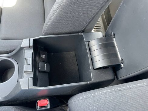 Used 2024 Toyota Corolla LE FWD image 32