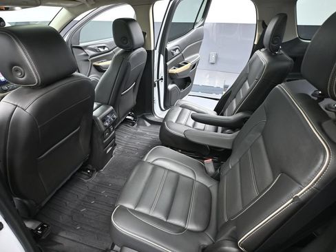 Used 2018 GMC Acadia Denali w/ Technology Package AWD/4WD image 39