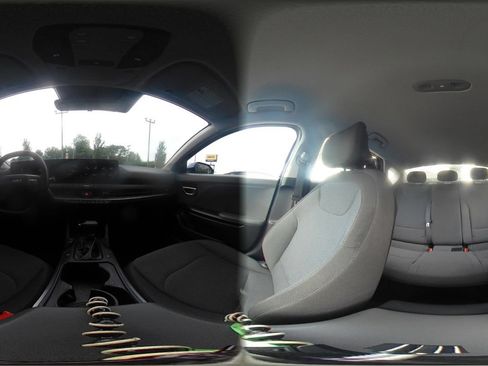 Used 2025 Kia K4 FWD image 32