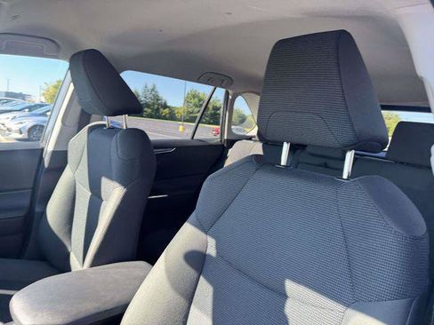 Certified 2023 Toyota RAV4 LE AWD/4WD image 27