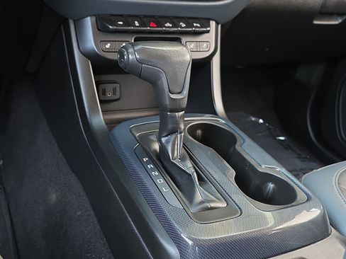 Used 2020 Chevrolet Colorado Z71 image 23