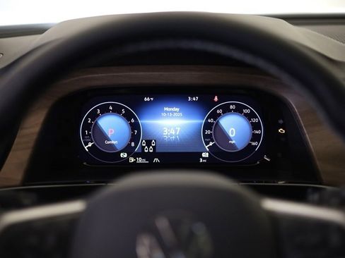 New 2026 Volkswagen Atlas SE image 14