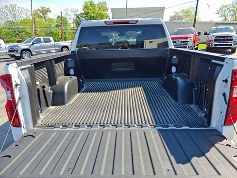 Used 2025 Chevrolet Silverado 1500 LT AWD/4WD image 28