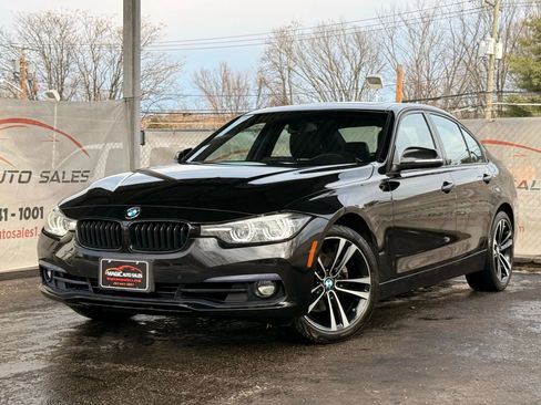 Used 2018 BMW 330i xDrive 330i xDrive Sedan 4D w/ Convenience Package image 1