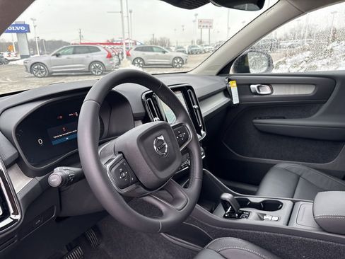 New 2026 Volvo XC40 B5 Core w/ Climate Package AWD/4WD image 19