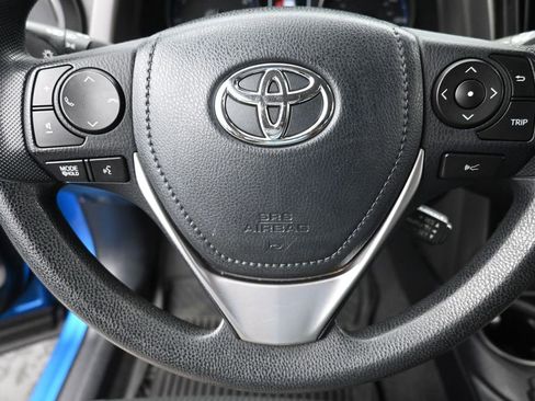 Used 2017 Toyota RAV4 LE w/ All Weather Liner Package AWD/4WD image 17