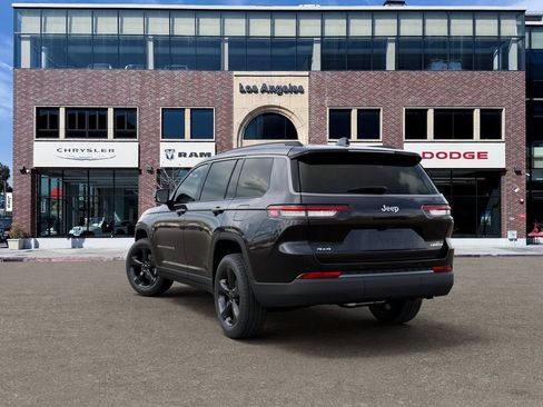New 2026 Jeep Grand Cherokee L Limited AWD/4WD image 3