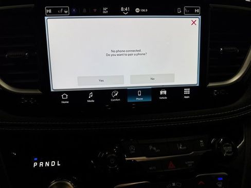 Used 2026 Chrysler Pacifica Select w/ S Appearance Package AWD/4WD image 18