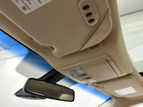 Used 2014 Lincoln MKT AWD w/ Equipment Group 201A image 31