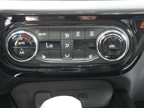 New 2026 Chevrolet Trax ACTIV w/ Driver Confidence Package FWD image 21