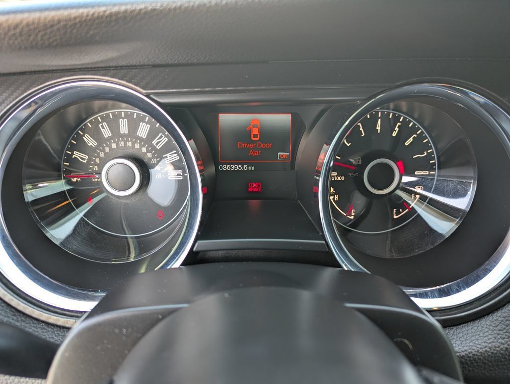 Used 2014 Ford Mustang GT Premium w/ Equipment Group 402A RWD image 26