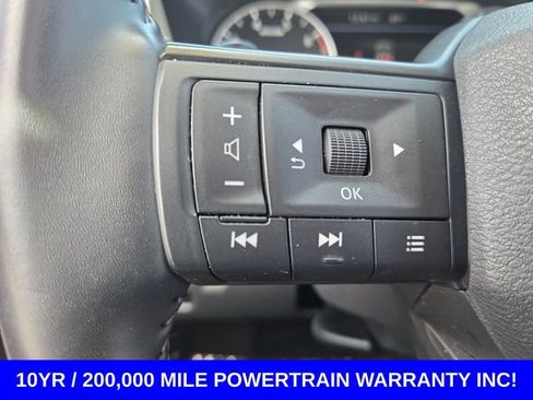 Used 2025 Nissan Rogue SV FWD image 20