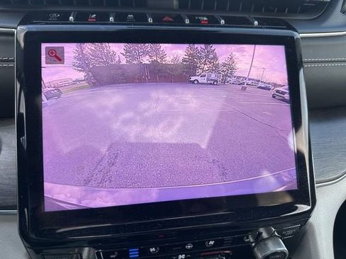 Used 2021 Jeep Grand Cherokee L Overland image 21