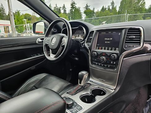 Used 2018 Jeep Grand Cherokee Trailhawk w/ Trailhawk Luxury Group AWD/4WD image 11
