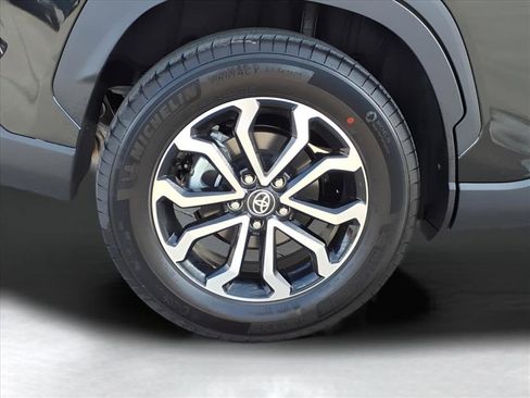 Used 2026 Toyota Corolla Cross S image 7