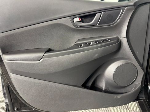 Used 2022 Hyundai Kona SEL image 36