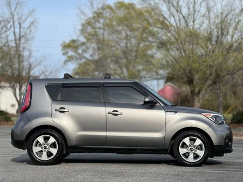Used 2017 Kia Soul image 4