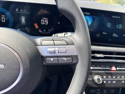 New 2025 Hyundai Tucson SE image 25