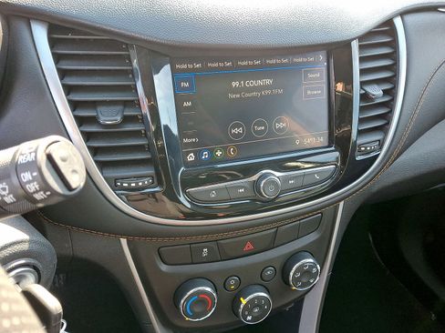 Used 2020 Chevrolet Trax LS w/ Tint and Cruise Package FWD image 14